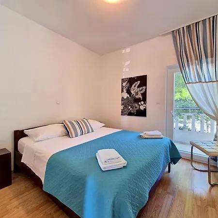 Apartman Culic-1 By Interhome Trogir
