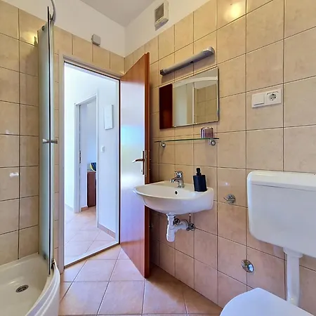 Apartman Culic-1 By Interhome