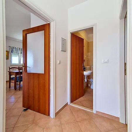 Apartman Culic-1 By Interhome